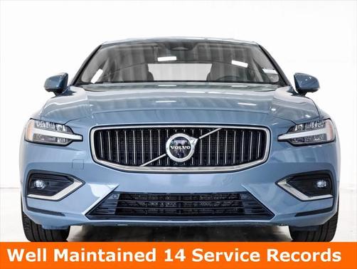 2023 Volvo S60 B5 Ultimate Bright Theme