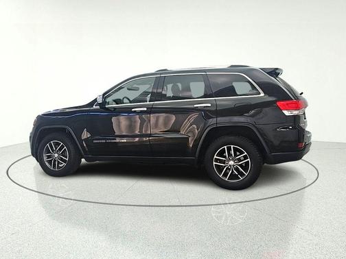 Diamond Black Crystal Pearlcoat 2017 Jeep Grand Cherokee Limited