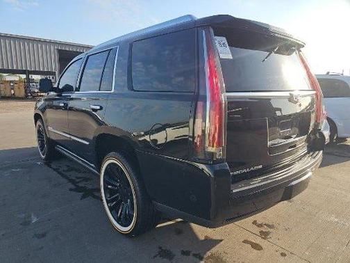 2018 Cadillac Escalade Luxury