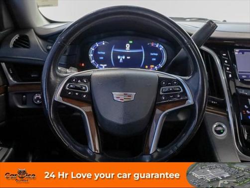 2018 Cadillac Escalade Luxury