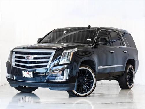 2018 Cadillac Escalade Luxury