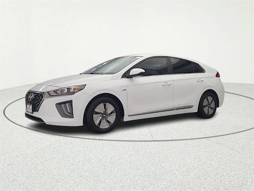 2020 Hyundai IONIQ Hybrid SE
