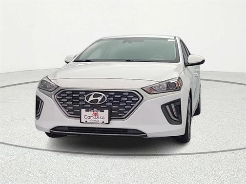 2020 Hyundai IONIQ Hybrid SE