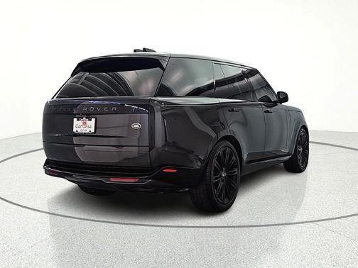 Black 2023 Land Rover Range Rover P400 SE