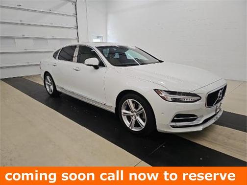 2018 Volvo S90 T5 Momentum