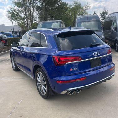 Ultra Blue Metallic 2022 Audi SQ5 3.0T Premium