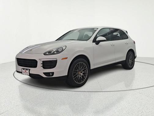 2017 Porsche Cayenne Platinum Edition