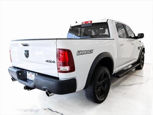 2019 RAM 1500 SLT
