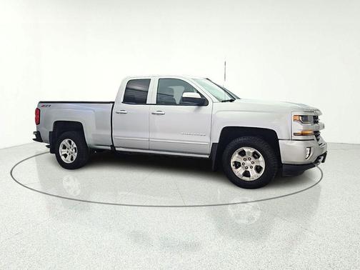 Silver Ice Metallic 2017 Chevrolet Silverado 1500 2LT