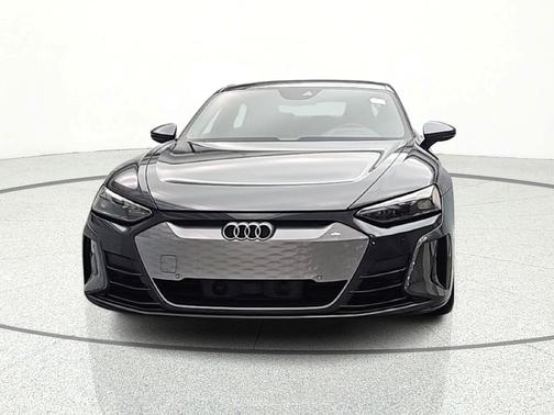 Daytona Gray Pearl Effect 2022 Audi e-tron GT Premium Plus