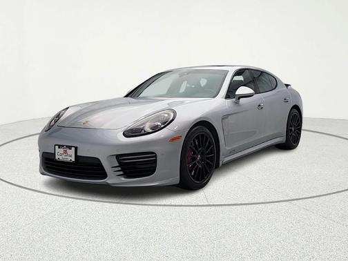 2015 Porsche Panamera GTS