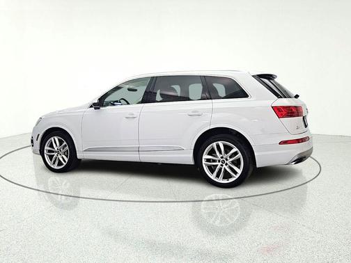 Glacier White 2018 Audi Q7 3.0T Prestige