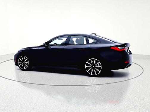 Black Sapphire Metallic 2022 BMW i4 Gran Coupe M50