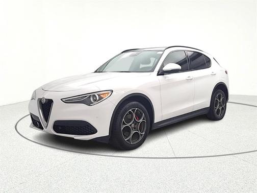 2018 Alfa Romeo Stelvio Sport