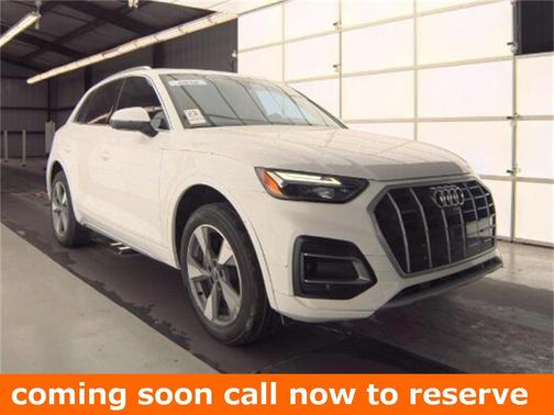 2022 Audi Q5 40 Premium Plus