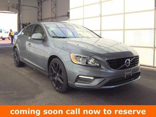 Gray Metallic 2018 Volvo S60 T5 Dynamic