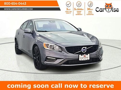 Gray Metallic 2018 Volvo S60 T5 Dynamic