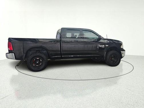 Black Clearcoat 2019 RAM 1500 SLT