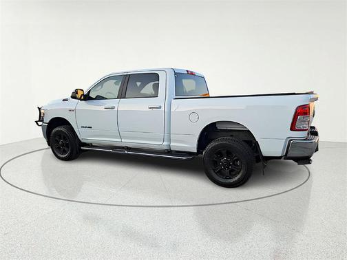 2022 RAM 2500 Big Horn Crew Cab 4x4 6'4' Box