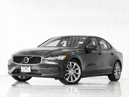 2019 Volvo S60 T6 Momentum