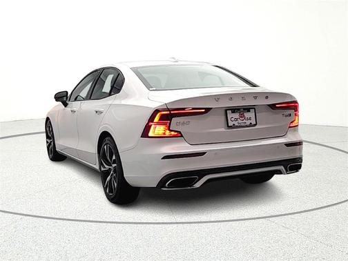 2019 Volvo S60 T6 R-Design