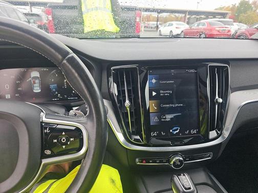 2019 Volvo S60 T6 R-Design