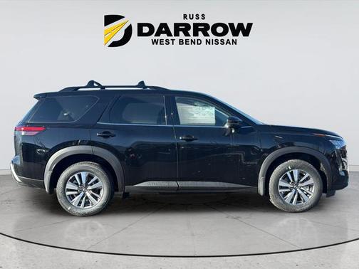 Super Black 2026 Nissan Pathfinder SL