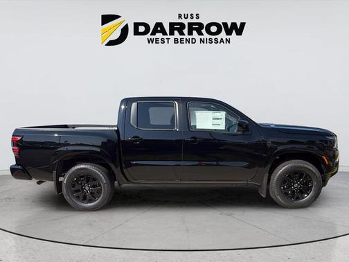 Super Black 2026 Nissan Frontier SV