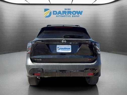 Super Black 2026 Nissan Kicks SR