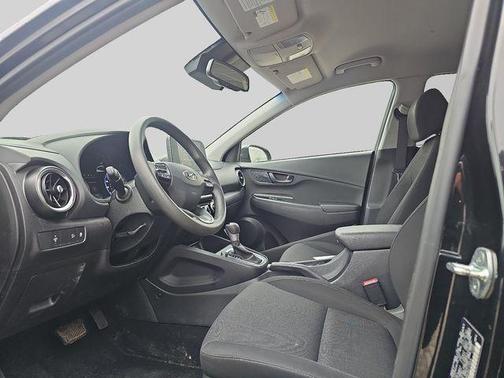 Ultra Black 2022 Hyundai KONA SEL