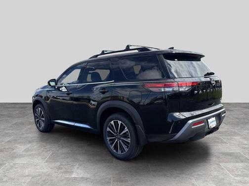 Super Black 2026 Nissan Pathfinder Platinum