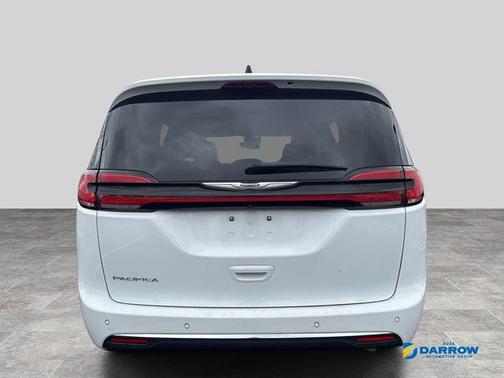 Bright White Clearcoat 2023 Chrysler Pacifica Touring L