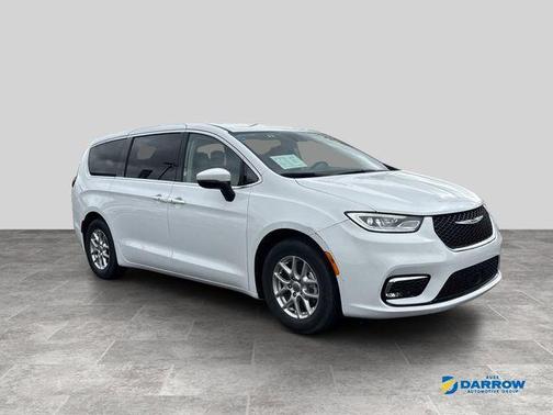 Bright White Clearcoat 2023 Chrysler Pacifica Touring L