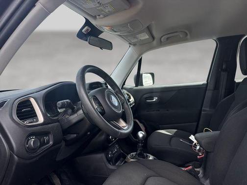 Granite Crystal Metallic Clearcoat 2016 Jeep Renegade Sport