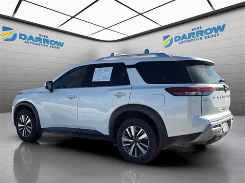 2023 Nissan Pathfinder SL 4WD
