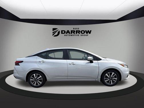 2022 Nissan Versa 1.6 SV