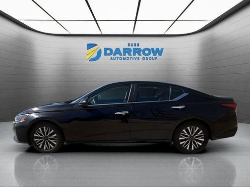 Super Black Clearcoat 2023 Nissan Altima 2.5 SV