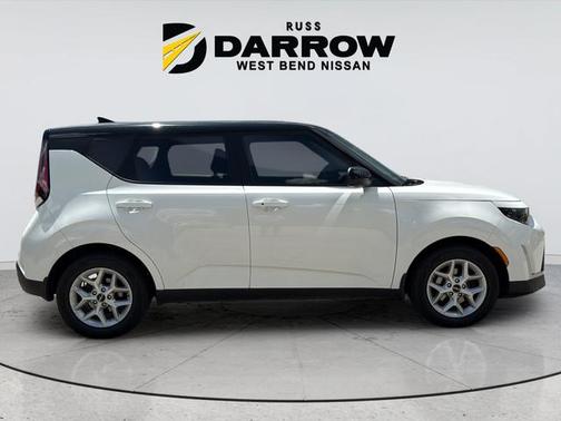 Clear White w/Black Roof 2023 Kia Soul S
