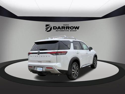 2025 Nissan Pathfinder Platinum 4WD