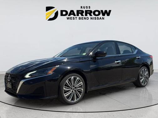 Super Black Clearcoat 2023 Nissan Altima 2.5 SL