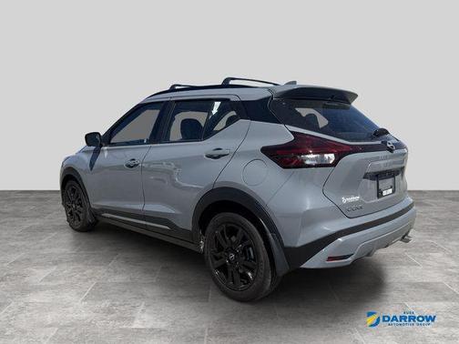 Boulder Gray Pearl 2024 Nissan Kicks SR