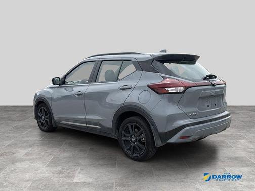 Boulder Gray Pearl 2023 Nissan Kicks SR