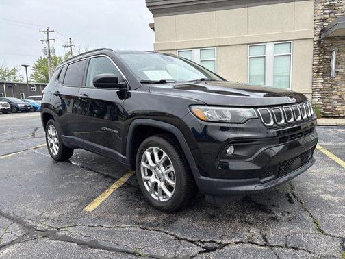2022 Jeep Compass Latitude Lux