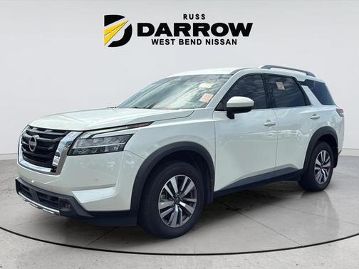 Pearl White Tricoat 2023 Nissan Pathfinder SL 4WD