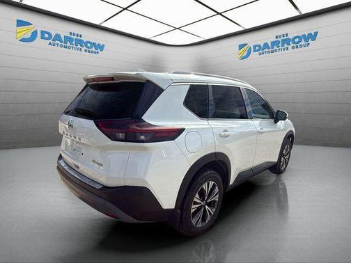 Pearl White Tricoat 2021 Nissan Rogue SV