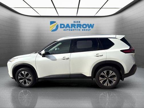 Pearl White Tricoat 2021 Nissan Rogue SV