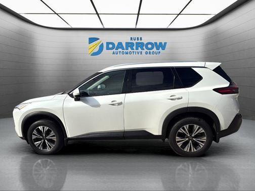 Pearl White Tricoat 2021 Nissan Rogue SV