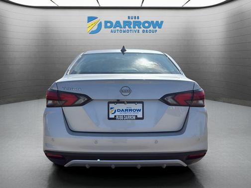 Brilliant Silver Metallic 2025 Nissan Versa 1.6 SV