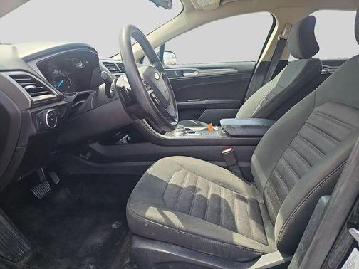 Shadow Black 2018 Ford Fusion SE