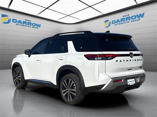 2025 Nissan Pathfinder Platinum 4WD